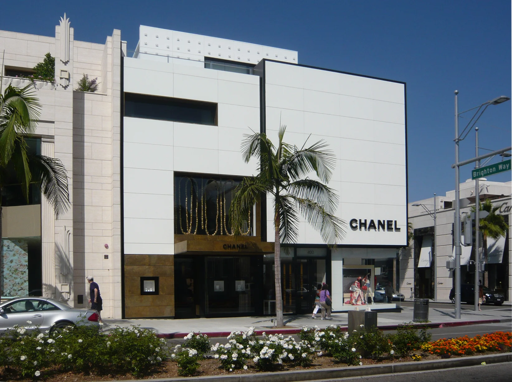 SE PUEDE USAR/Chanel - Foto: Arnaud-Victor Monteux, CC BY-SA 3.0, via Wikimedia Commons.