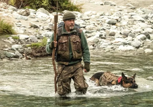 Las lecciones de trabajo en equipo de un sargento retirado y su perro de combate