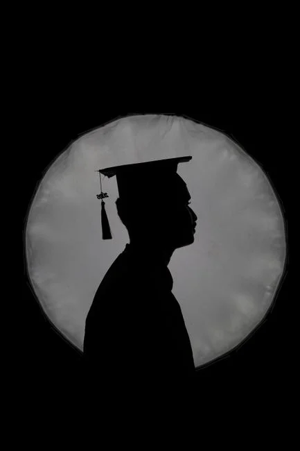 Los estudiantes recién graduados deberían centrarse en adquirir experiencia laboral en empresas de comida rápida (Pexels).