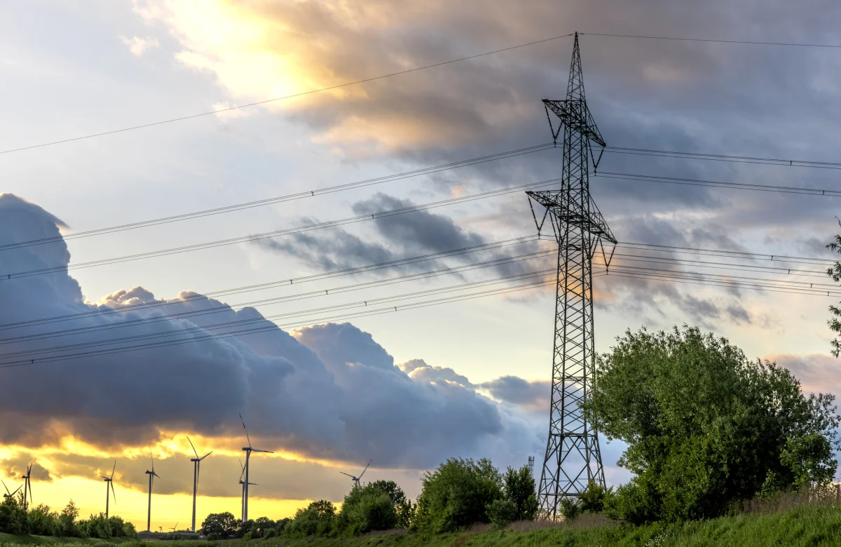 Colombia reanuda la venta de energía eléctrica a Ecuador