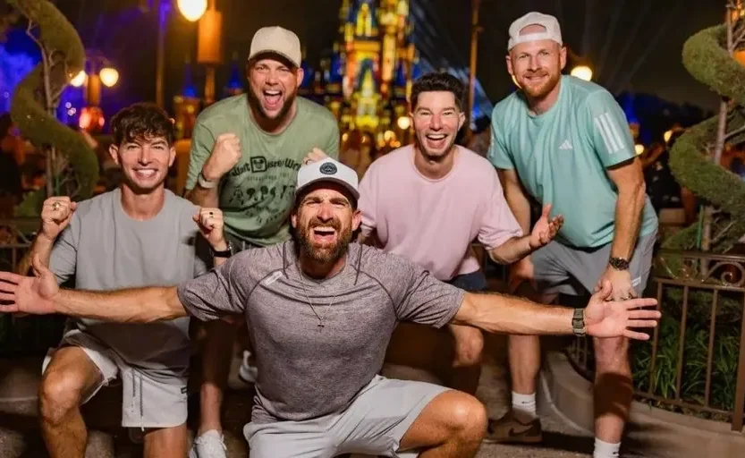 Disney se alía con un gigante de YouTube que tiene 130 millones de seguidores: qué hay detrás del acuerdo

