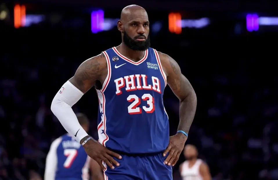 Polémica por el himno en Estados Unidos: Trump contra LeBron James 