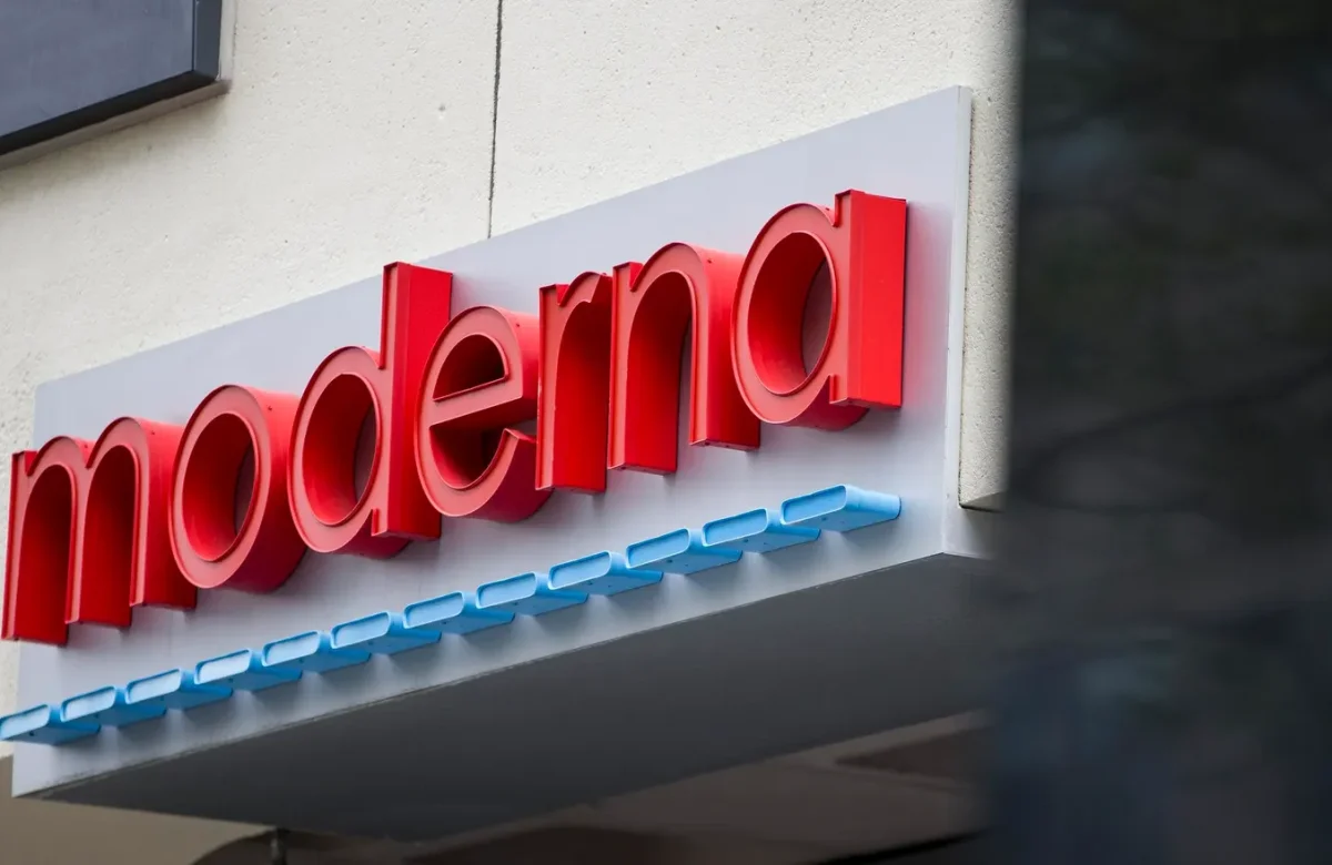 Las acciones de Moderna se desploman un 25% tras una posible filtración de datos sobre su vacuna contra el cáncer. 
