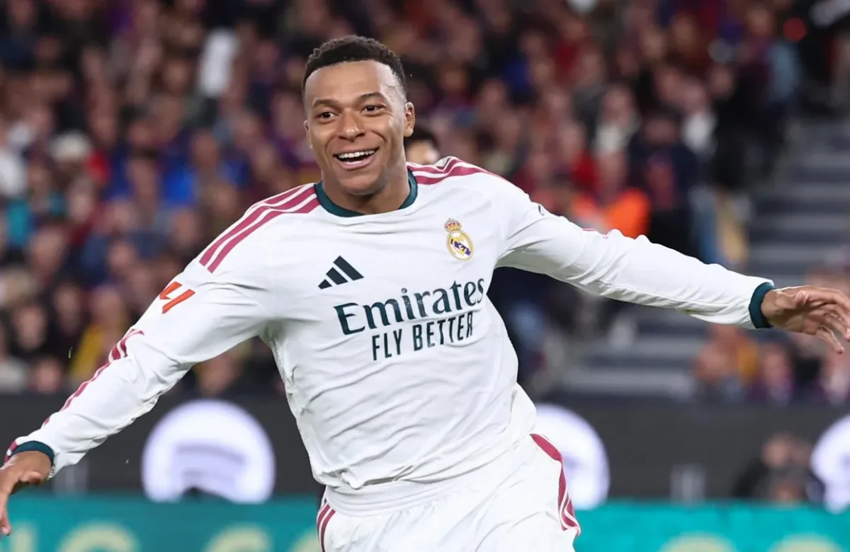 Mbappé pierde patrocinadores chinos tras su comentario sobre Mao Zedong 